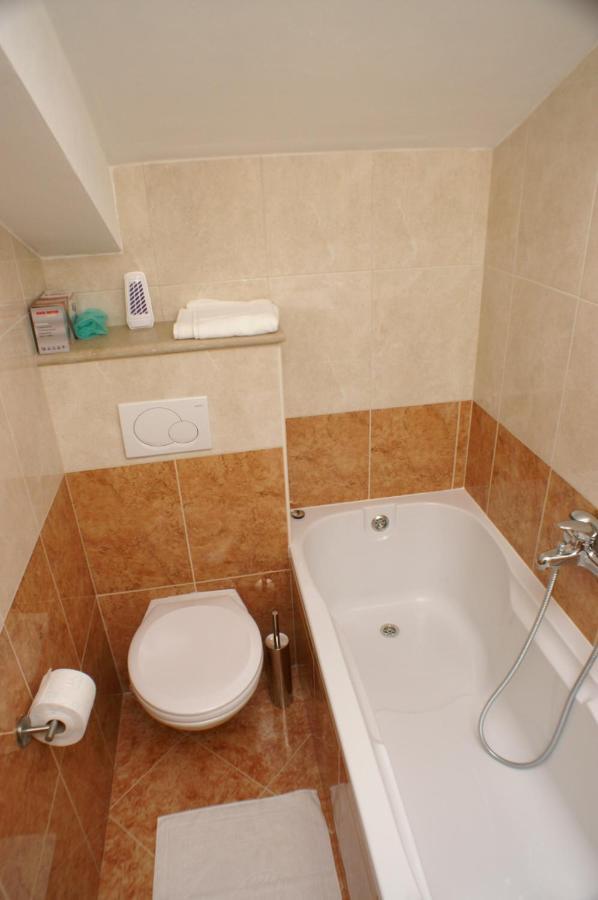 Apartments By The Sea Supetar, Brac - 4274 Exterior foto